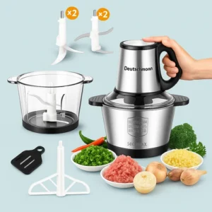 Bol inox rempli de viande hachée fraîche avec légumes autour (persil, tomate, oignon)